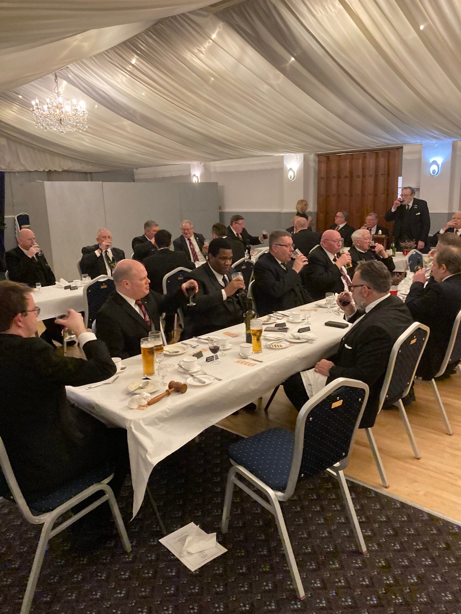Alwarestoch Lodge members enjoying fellowship together